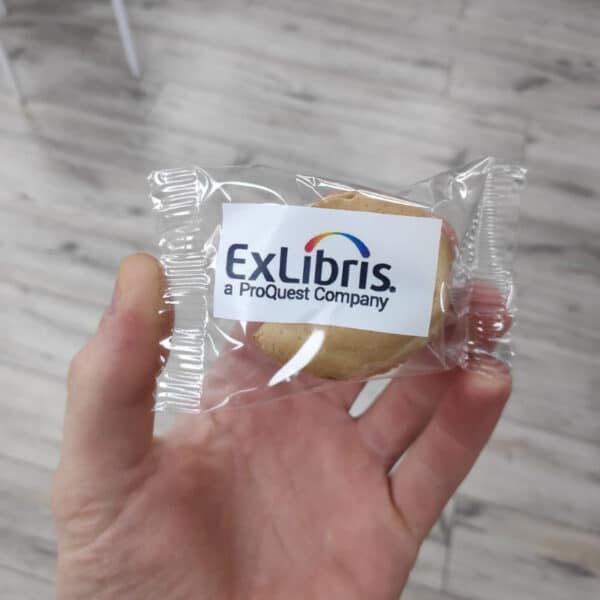 עוגיות מזל ממותגות